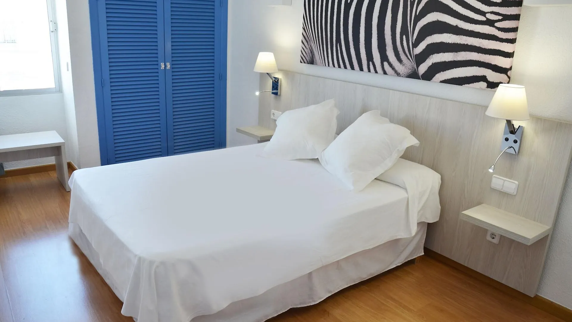 Apartamentos Vibra Tivoli Playa d'en Bossa Apart Otel
