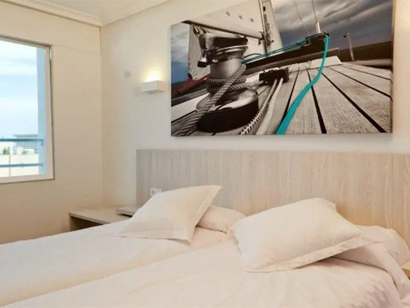 Apartamentos Vibra Tivoli Playa d'en Bossa Aparthotel